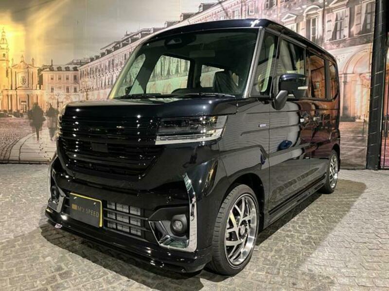 SPACIA CUSTOM
