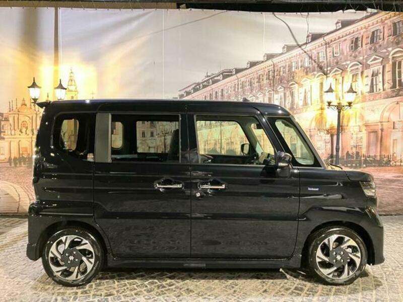 SPACIA CUSTOM