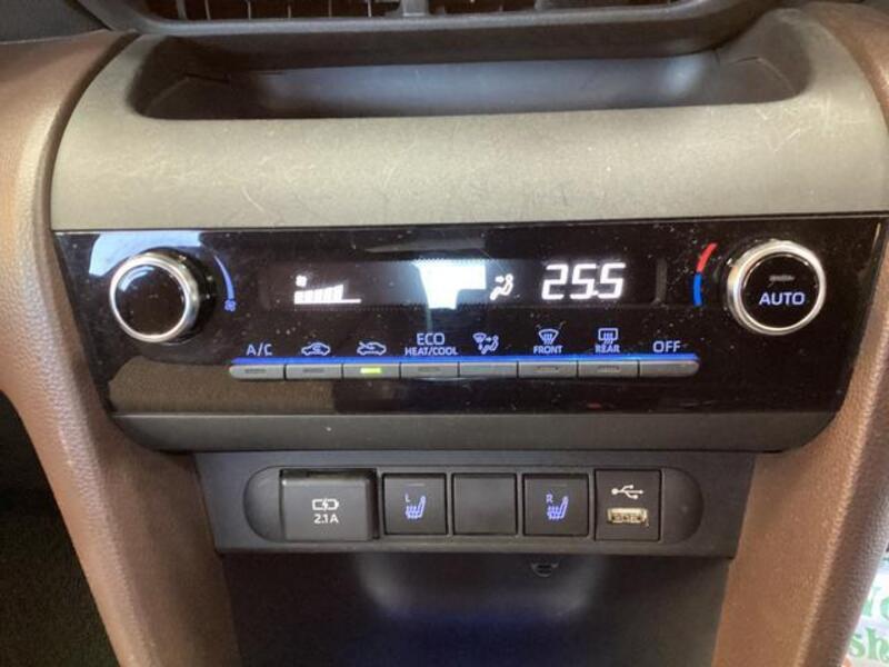YARIS CROSS