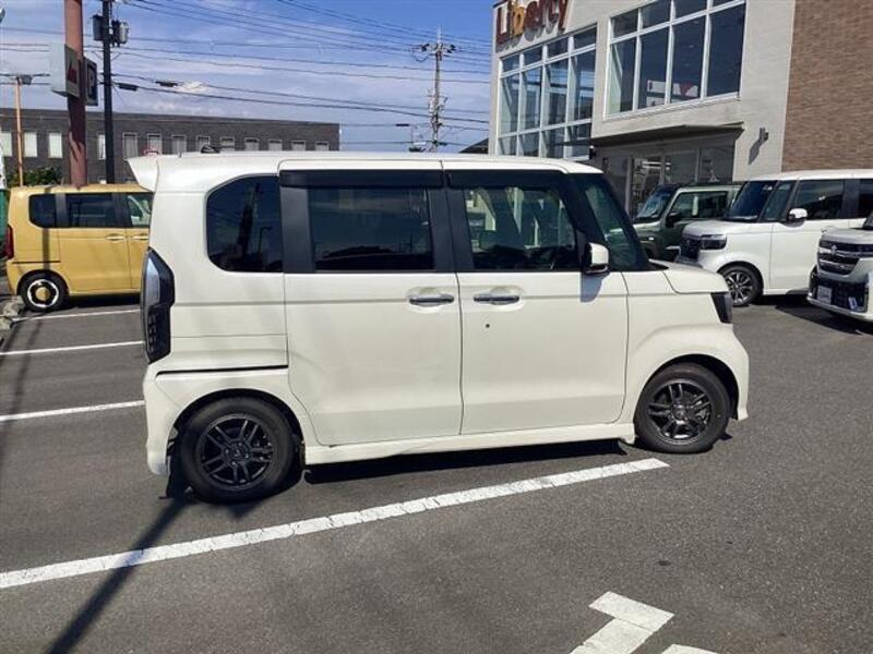 N BOX CUSTOM