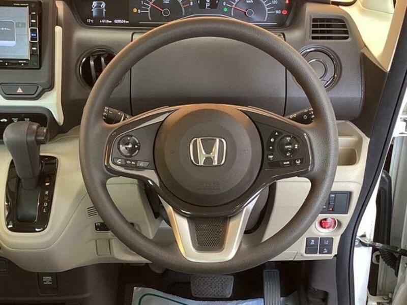 N BOX