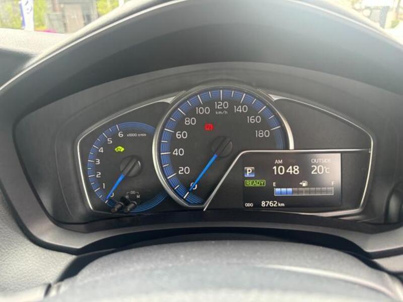 COROLLA AXIO