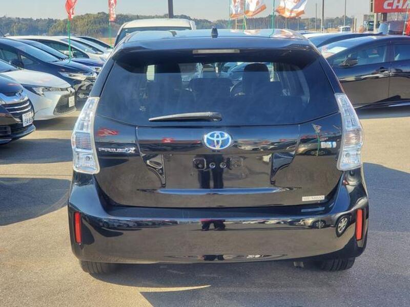 PRIUS ALPHA
