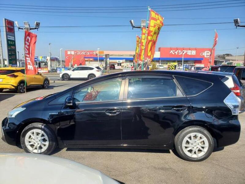 PRIUS ALPHA