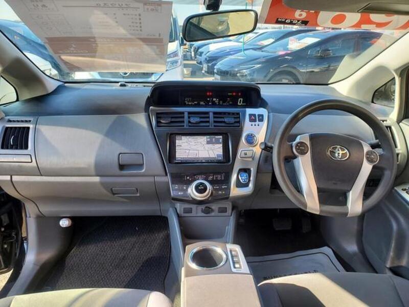 PRIUS ALPHA