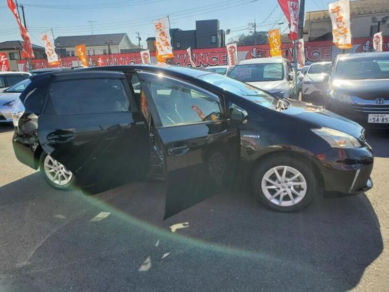 PRIUS ALPHA