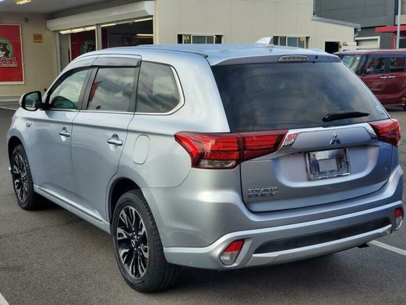 OUTLANDER PHEV