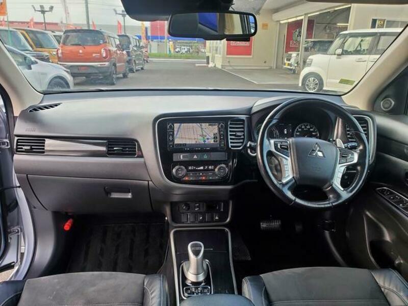 OUTLANDER PHEV