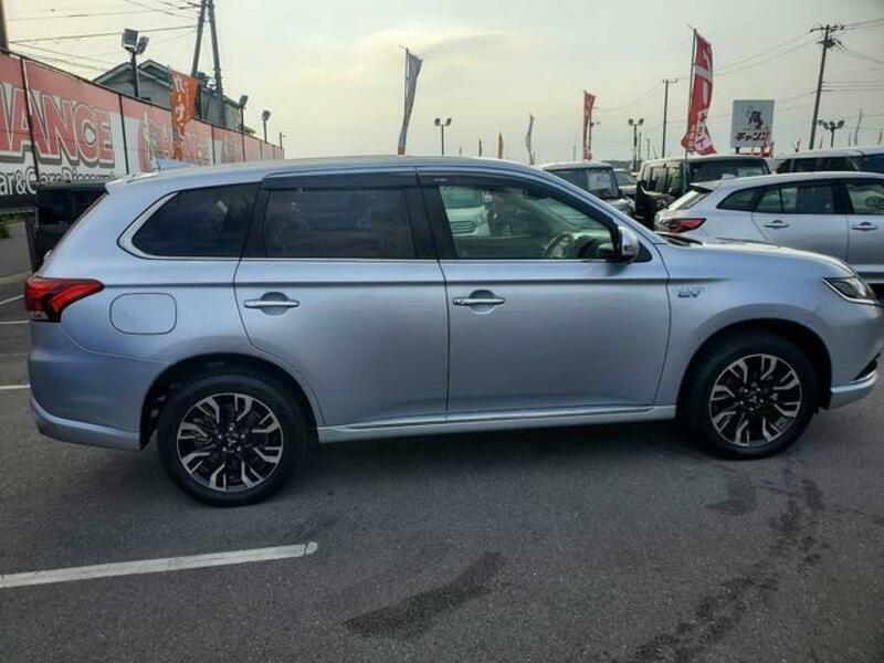 OUTLANDER PHEV