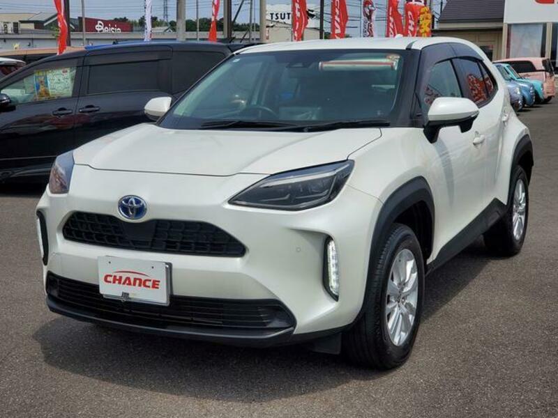 YARIS CROSS