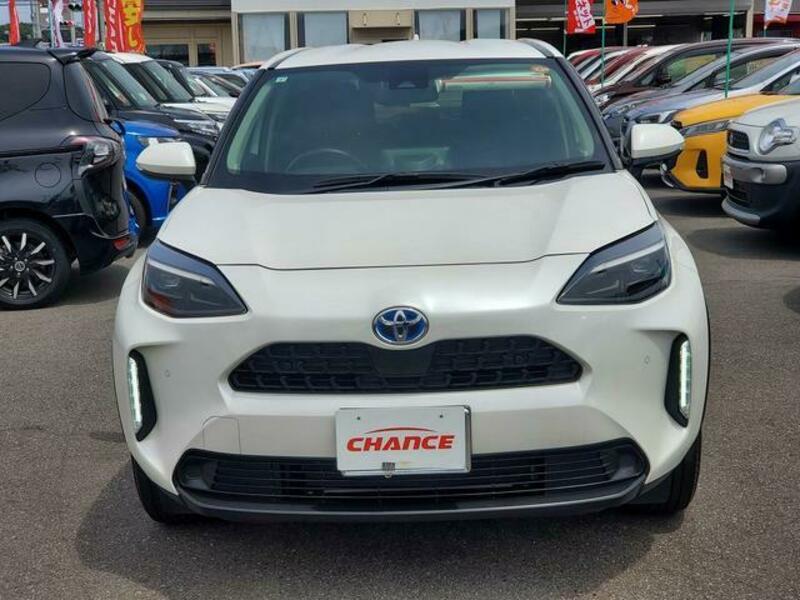 YARIS CROSS