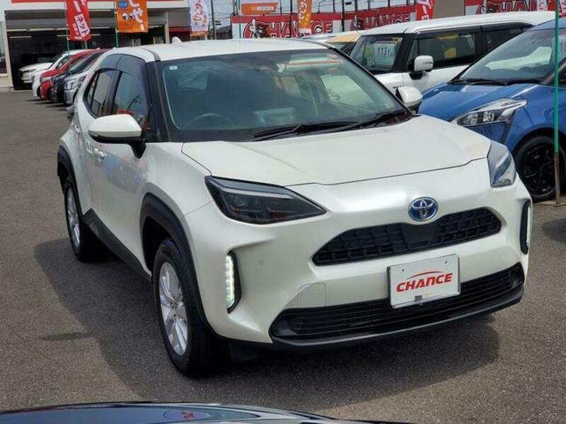 YARIS CROSS