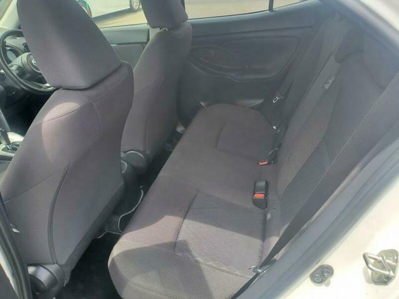 YARIS CROSS