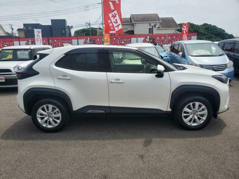 YARIS CROSS