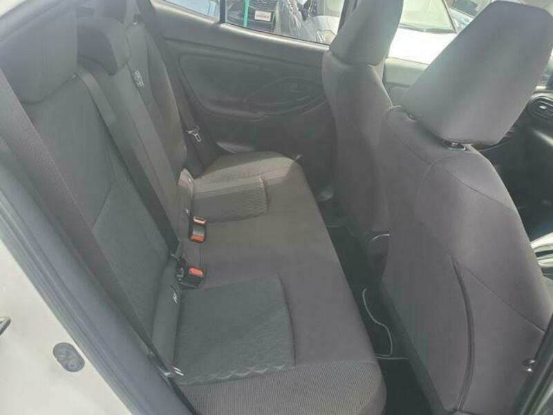 YARIS CROSS