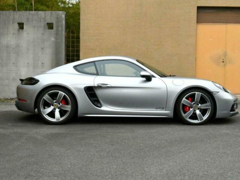 718 CAYMAN