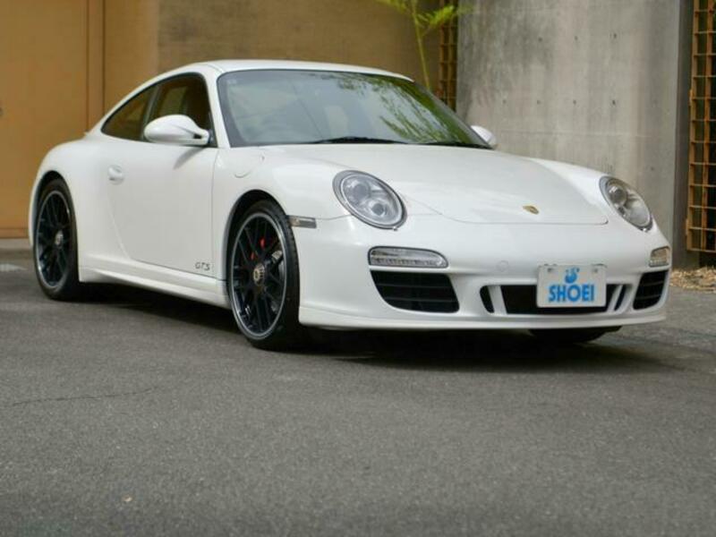911