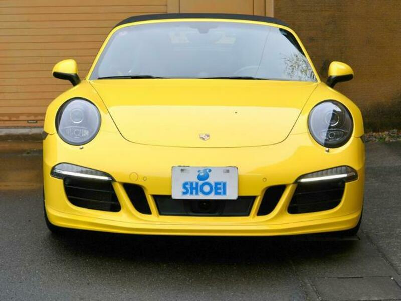 911