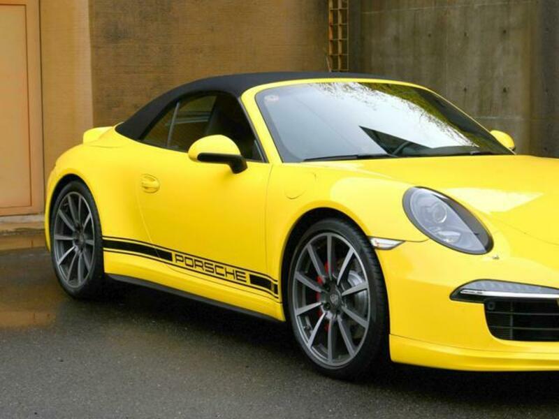 911
