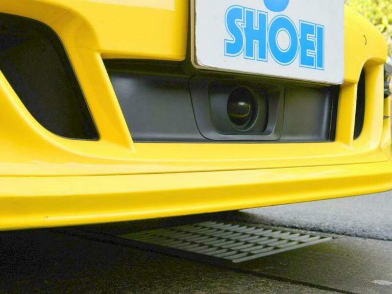 911