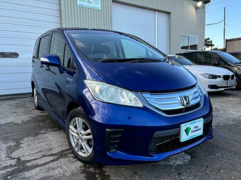 HONDA FREED HYBRID