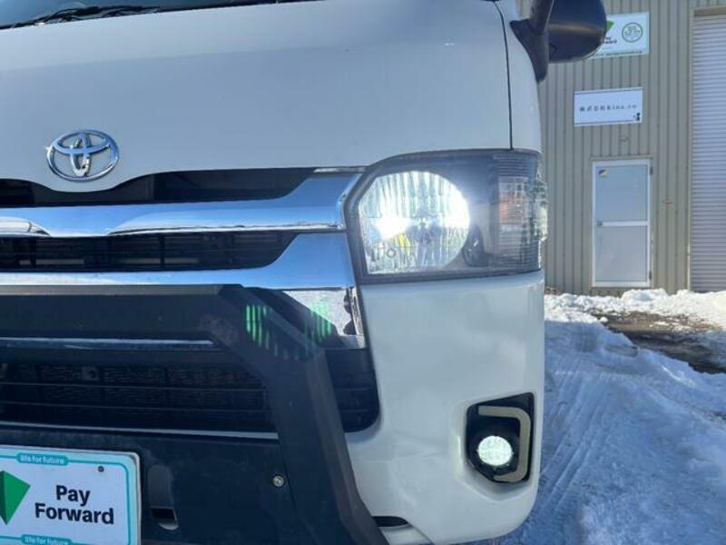 HIACE VAN