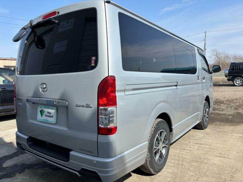 HIACE VAN