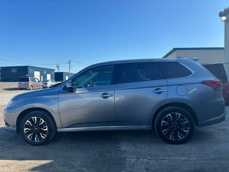 OUTLANDER PHEV