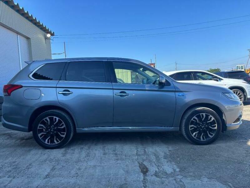 OUTLANDER PHEV