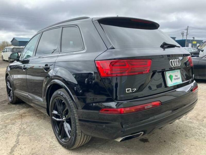 Q7