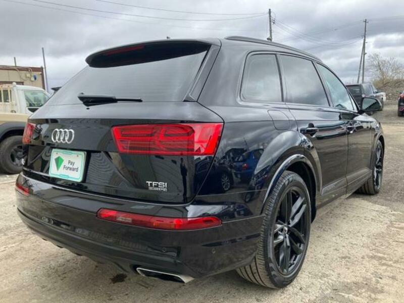 Q7