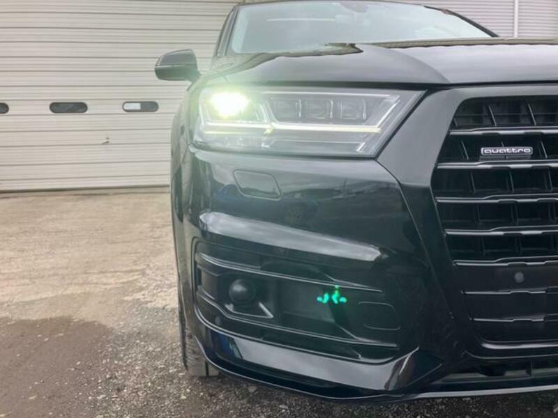 Q7