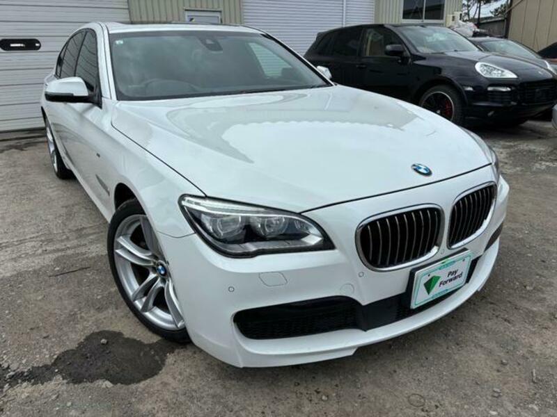 BMW 7 SERIES
