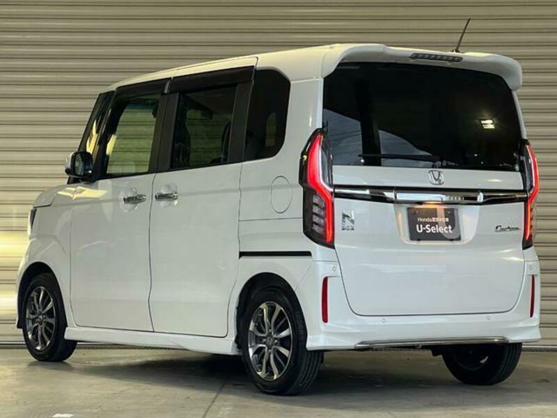 N BOX CUSTOM