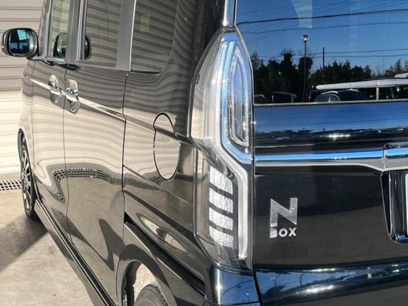N BOX CUSTOM