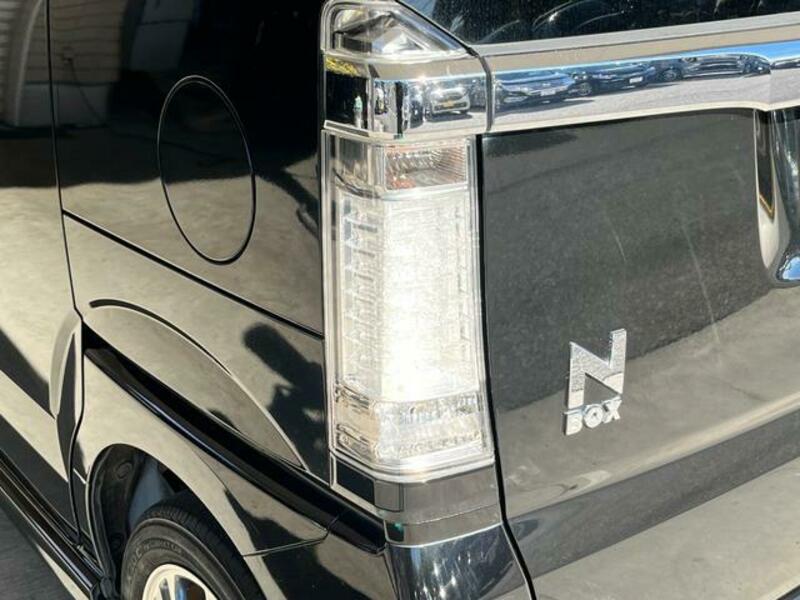 N BOX CUSTOM