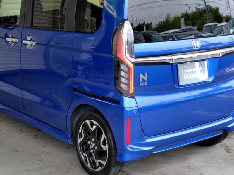 N BOX CUSTOM