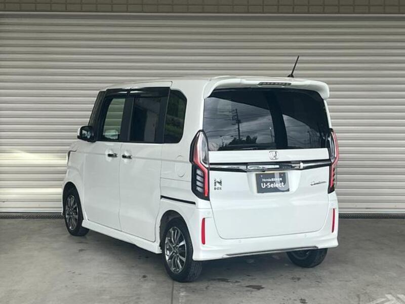 N BOX CUSTOM