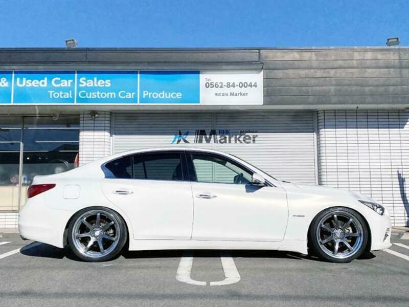 SKYLINE