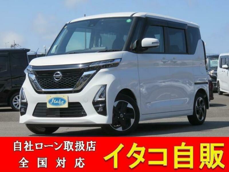 NISSAN ROOX