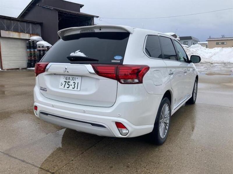 OUTLANDER PHEV