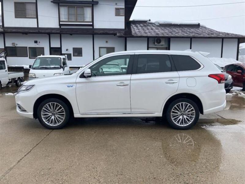 OUTLANDER PHEV