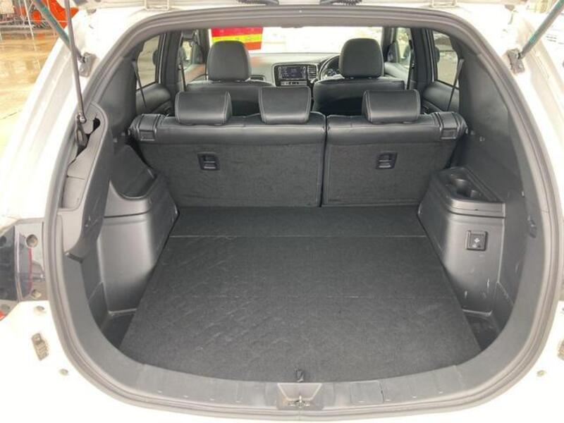 OUTLANDER PHEV