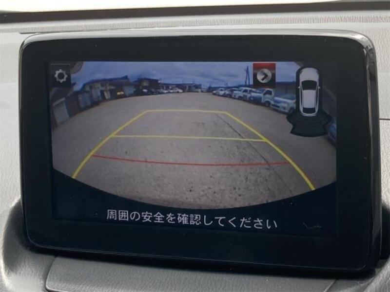MAZDA2