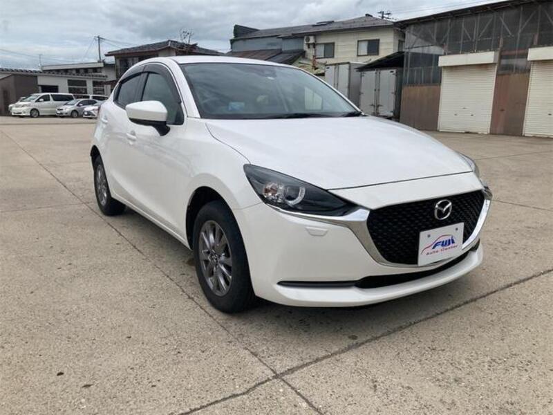 MAZDA2