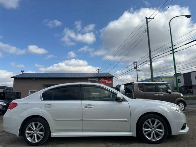 LEGACY B4