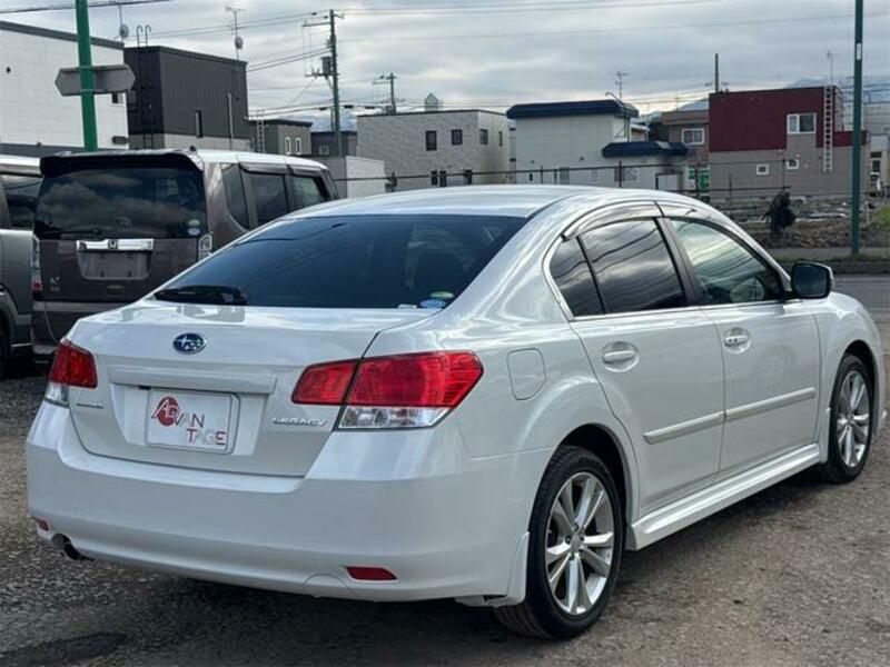 LEGACY B4