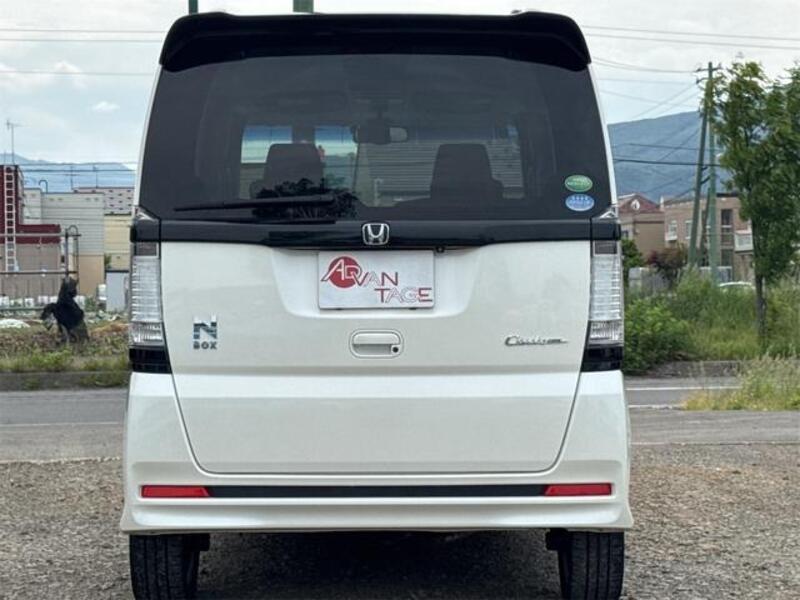 N BOX CUSTOM