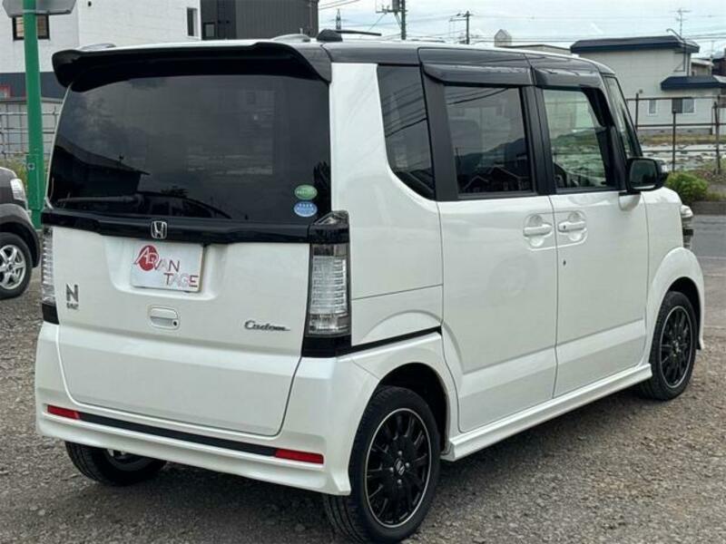 N BOX CUSTOM