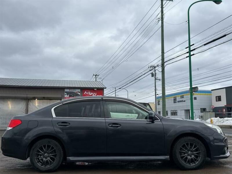 LEGACY B4